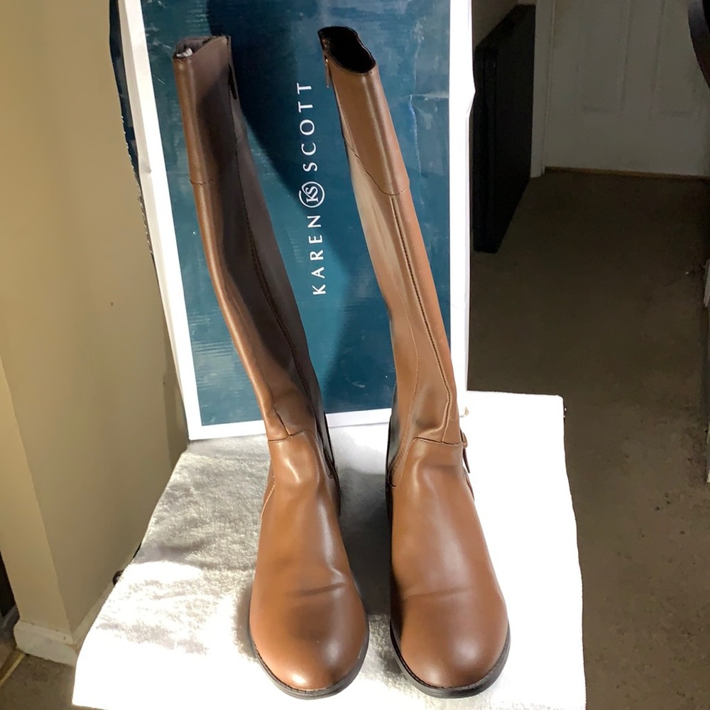 Size11 Karen Scott booties